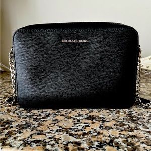 Michael Kors Women's Jet Set Large Crossbody